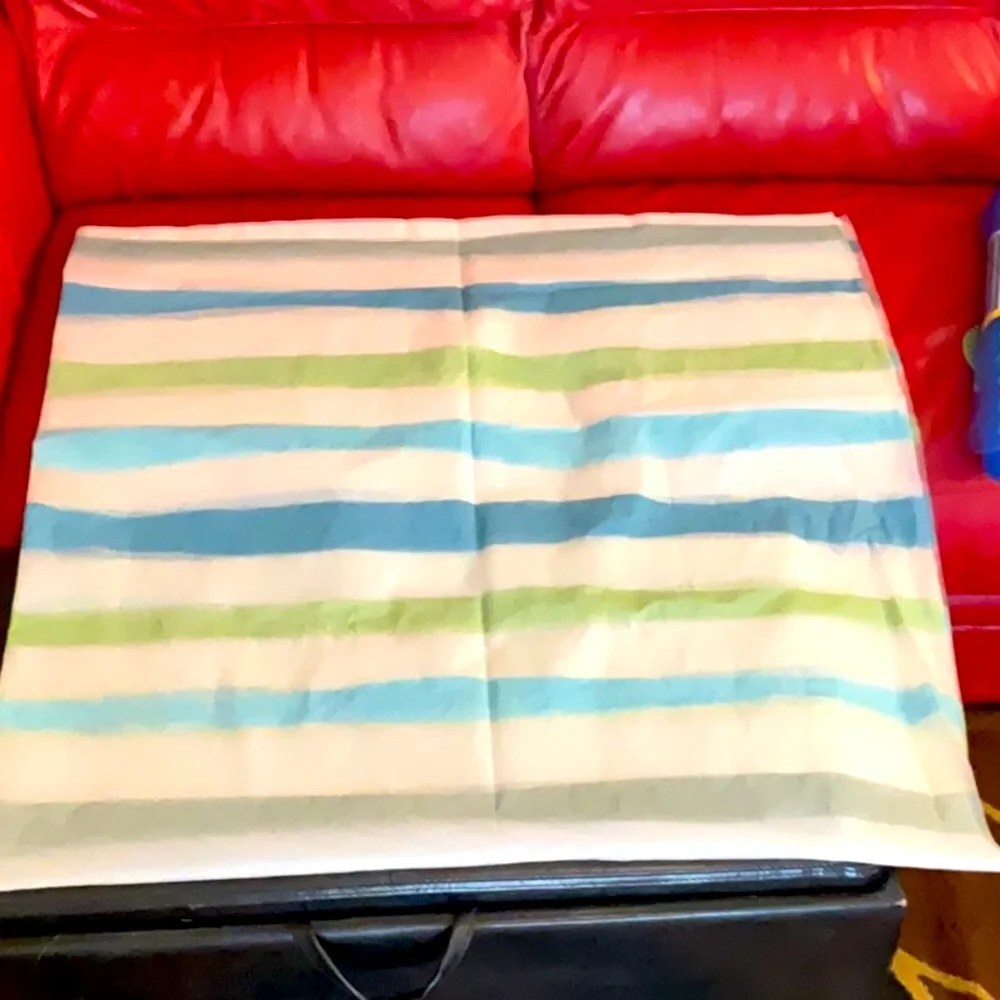 Shower curtain, rings, mat & drain cover